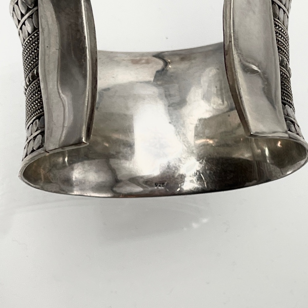 Sterling Silver .925 Cuff Bracelet - Picture 4 of 8